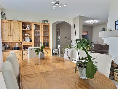 Maison - 182 m² - 8 pièces