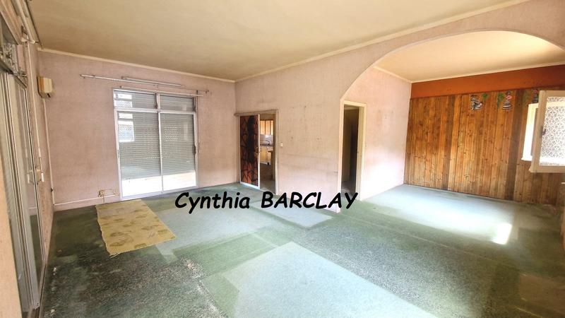 Maison - 230 m² - 6 pièces