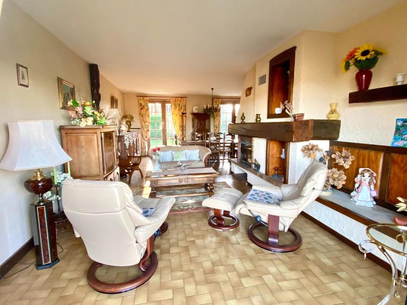 Maison - 96 m² - 5 pièces