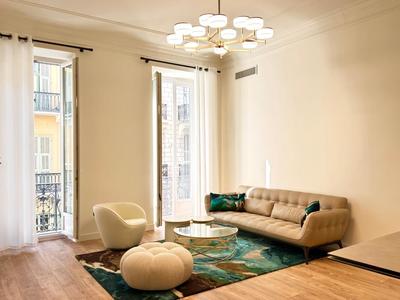 Appartement - 131 m² - 5 pièces