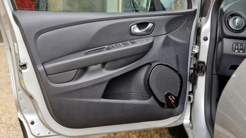 Renault Clio IV dCi 90 Intens Edc