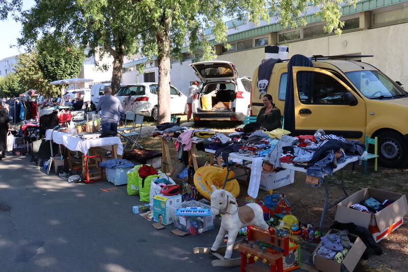 32e vide-greniers / brocante du club de basket asptt