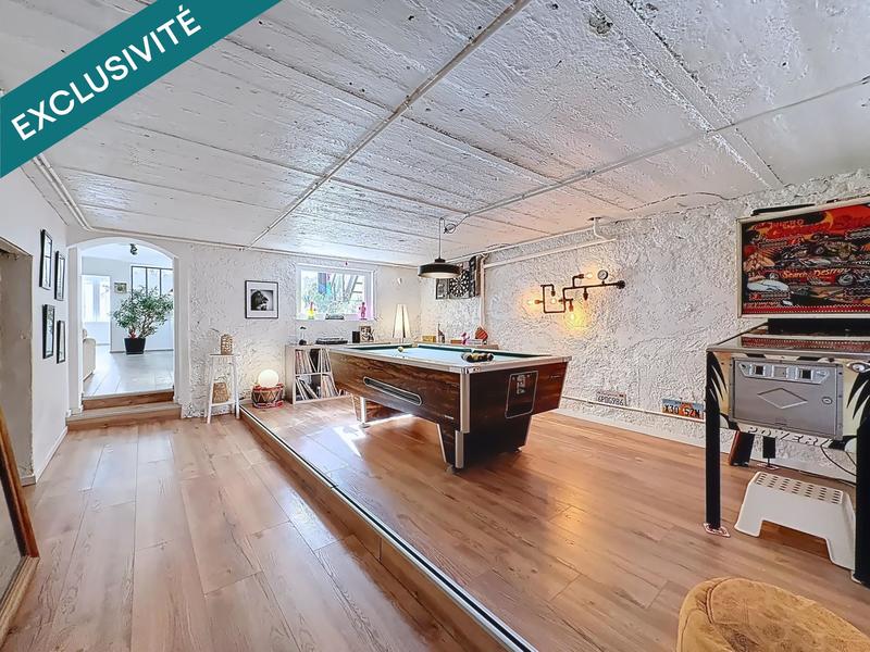 Maison de village - 250 m² - 7 pièces