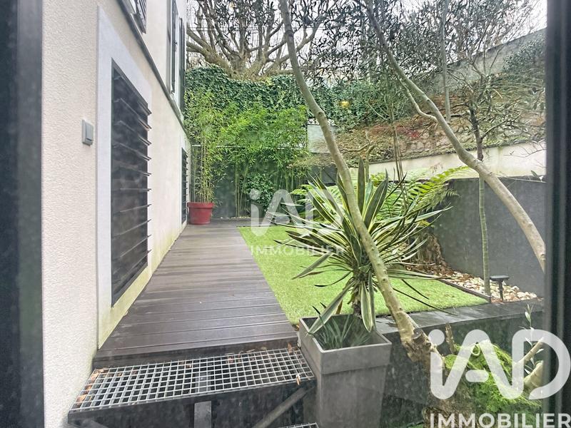 Maison - 170 m² - 8 pièces