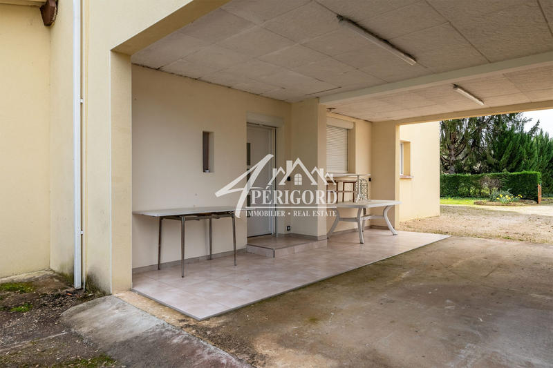 Maison contemporaine - 203 m² - 7 pièces