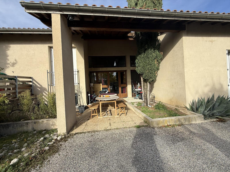 Appartement - 75 m² - 3 pièces