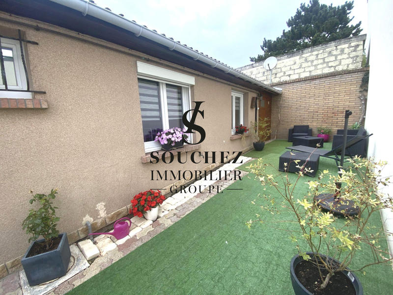 Maison - 94 m² - 6 pièces