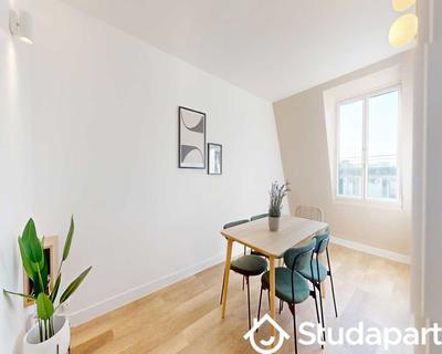 Chambre - 120 m² - 1 pièce