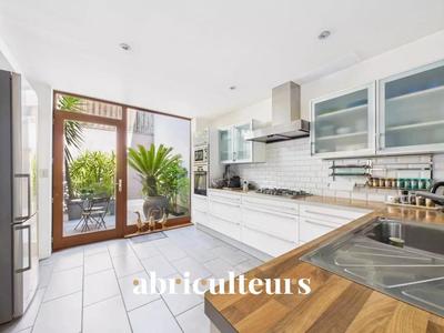 Maison d'architecte - 316 m² - 9 pièces