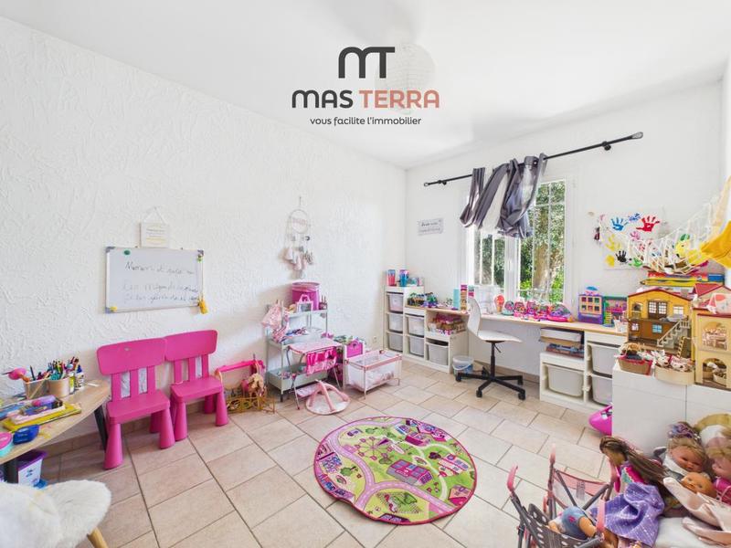 Villa - 223 m² - 9 pièces