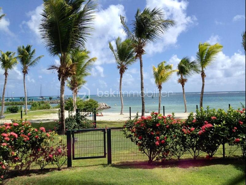 Appartement - 81 m² - 2 pièces