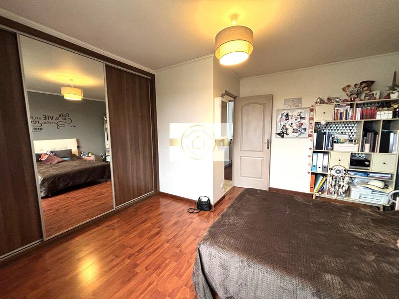 Maison traditionnelle - 135 m² - 6 pièces