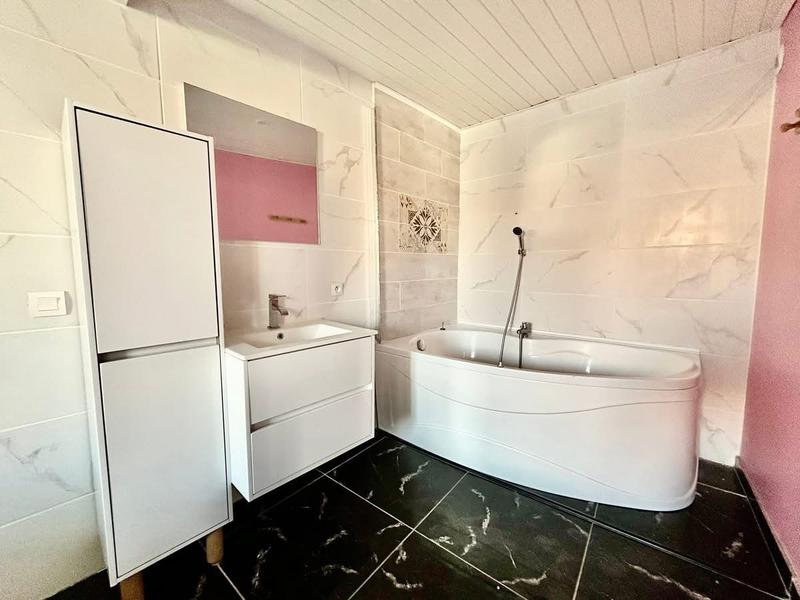 Villa - 96 m² - 5 pièces