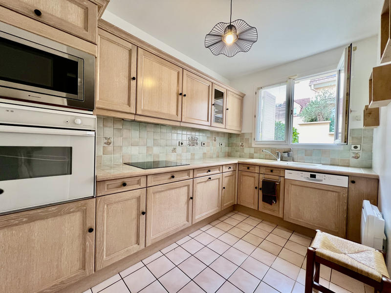 Maison - 107 m² - 5 pièces