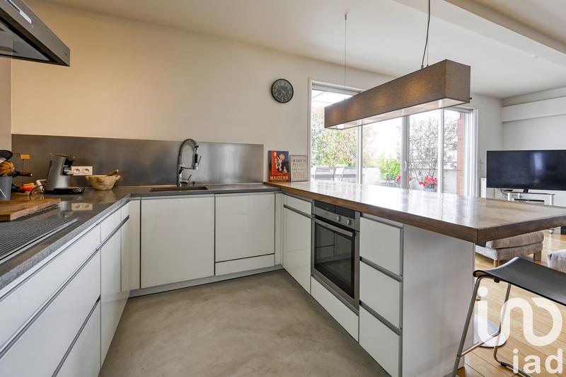 Appartement - 162 m² - 6 pièces