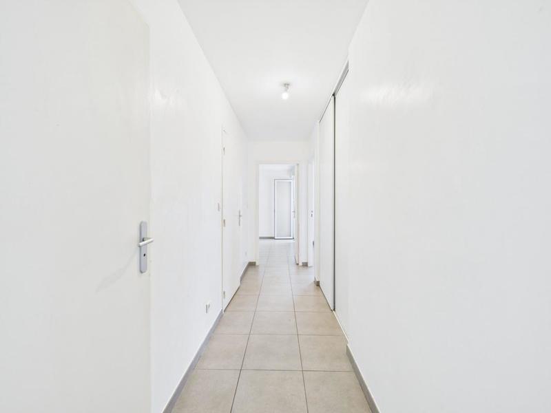 Appartement - 80 m² - 4 pièces