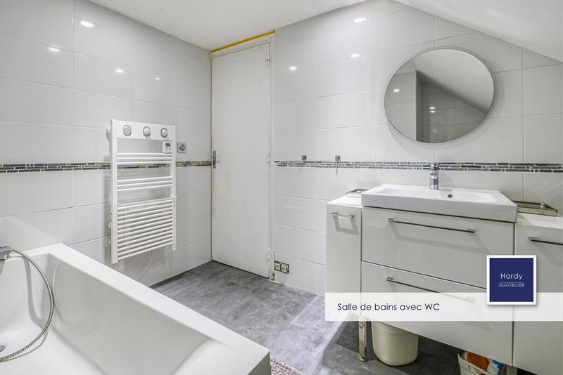 Maison - 140 m² - 6 pièces