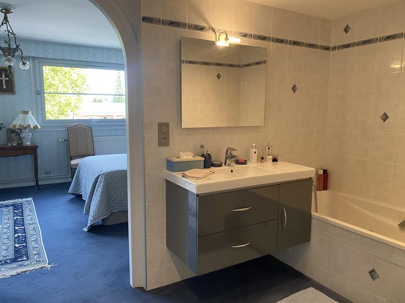 Appartement - 150 m² - 6 pièces