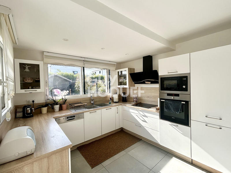 Maison - 117 m² - 6 pièces