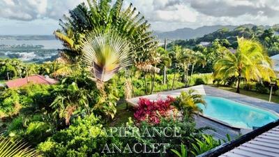 Maison - 180 m² - 6 pièces