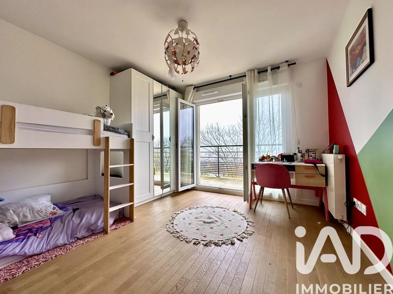 Appartement - 90 m² - 4 pièces