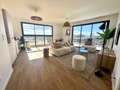 Appartement - 82 m² - 4 pièces