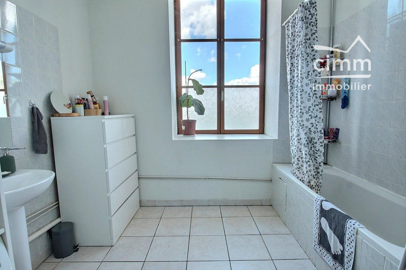 Appartement - 92 m² - 3 pièces