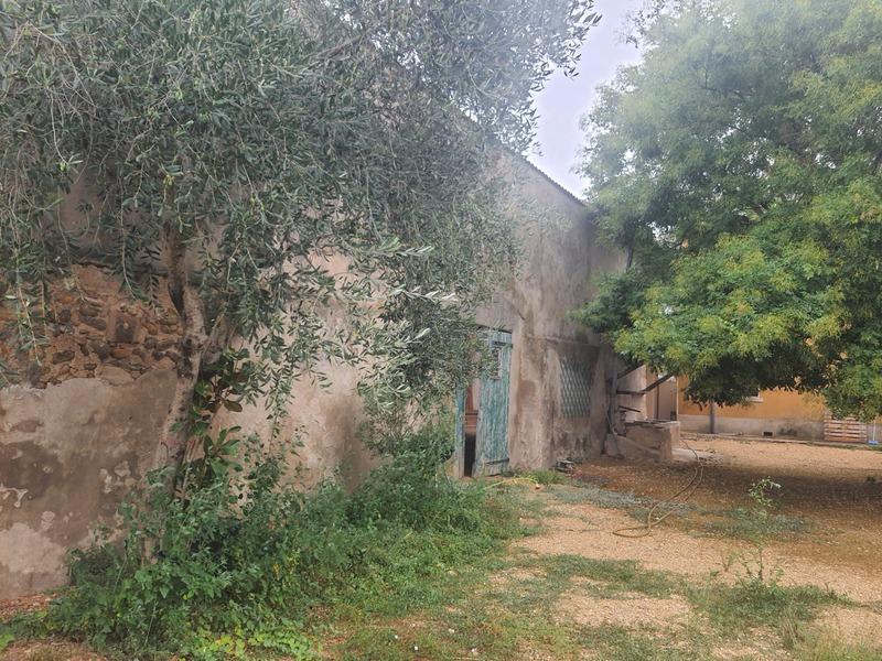 Maison - 400 m² - 7 pièces