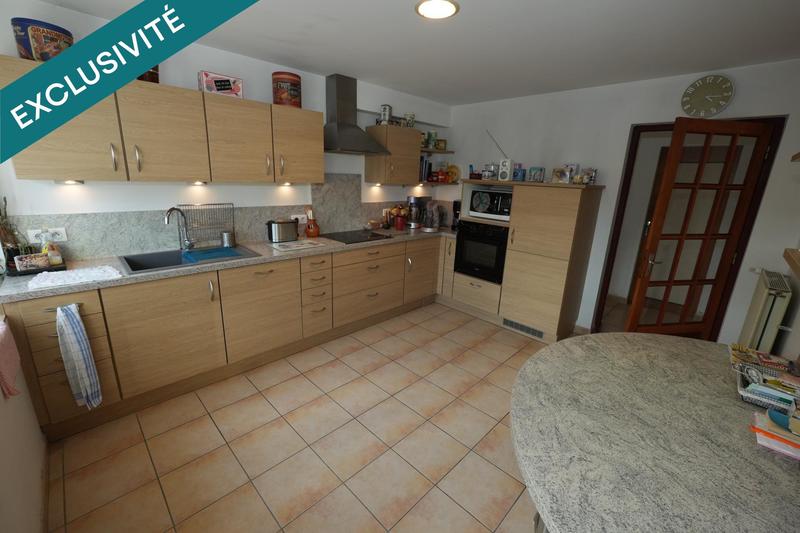 Maison - 250 m² - 9 pièces