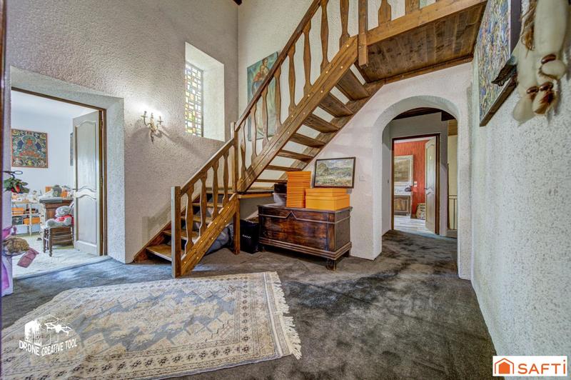 Maison - 351 m² - 14 pièces