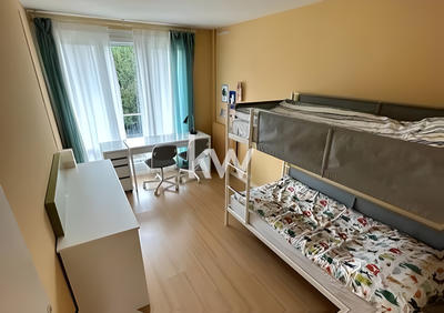 Appartement - 80 m² - 4 pièces