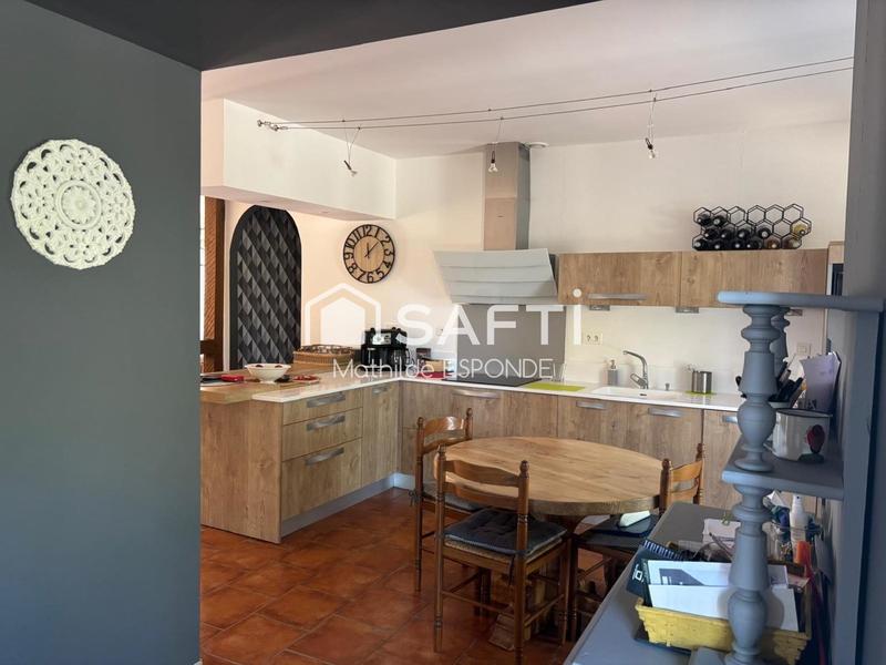 Maison - 185 m² - 7 pièces