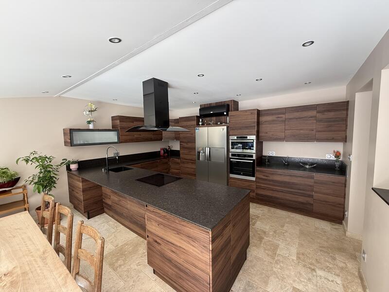 Villa - 152 m² - 5 pièces