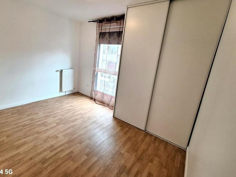 Appartement - 95 m² - 5 pièces