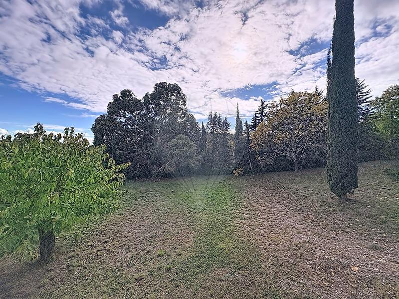 Maison - 207 m² - 7 pièces