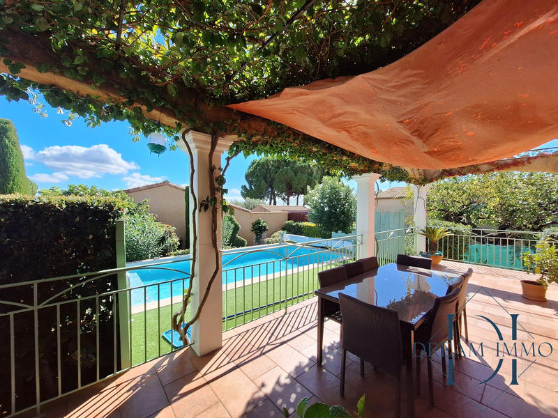 Maison - 107 m² - 5 pièces