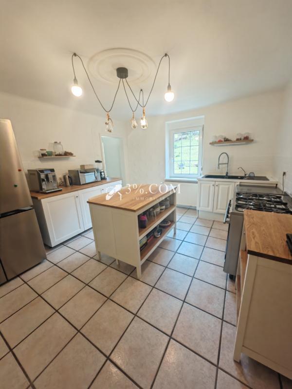 Maison - 190 m² - 8 pièces