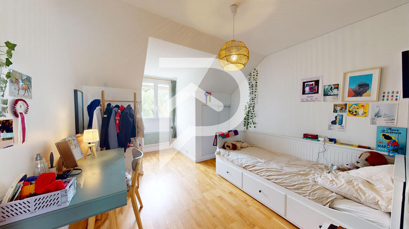 Maison - 150 m² - 7 pièces