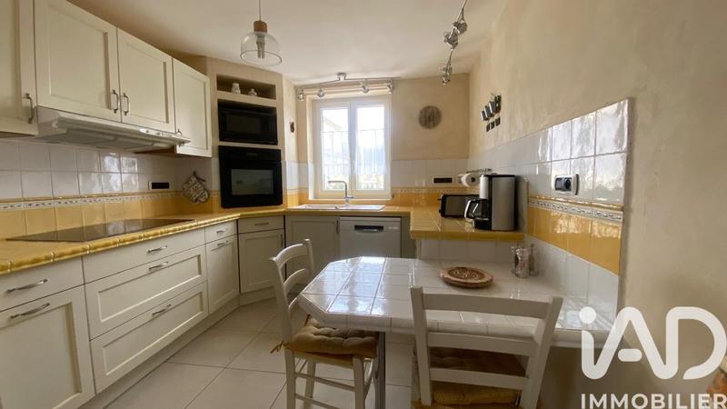 Maison - 193 m² - 7 pièces