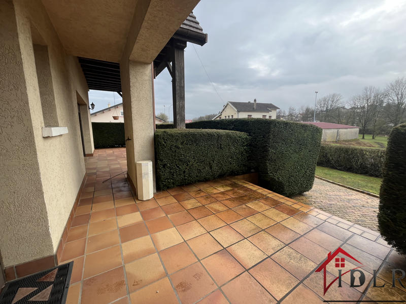 Maison - 230 m² - 7 pièces