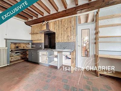 Maison - 180 m² - 7 pièces