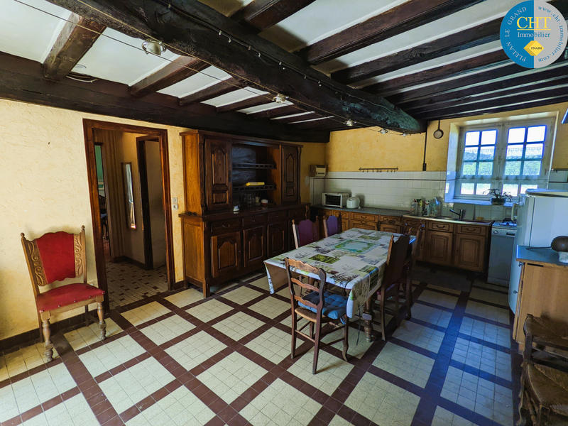 Maison - 228 m² - 12 pièces