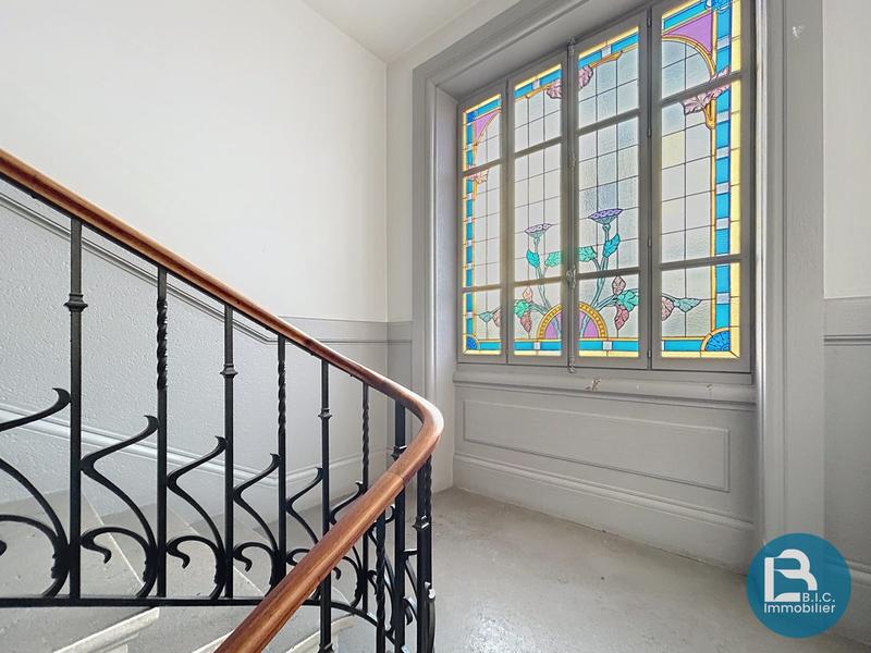 Appartement - 109 m² - 3 pièces