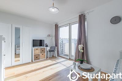 Chambre - 11 m² - 1 pièce