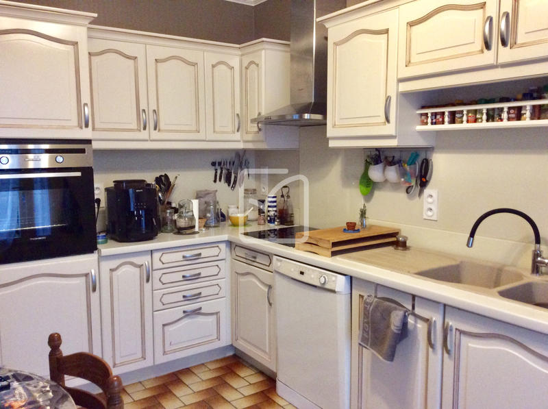 Maison - 167 m² - 8 pièces