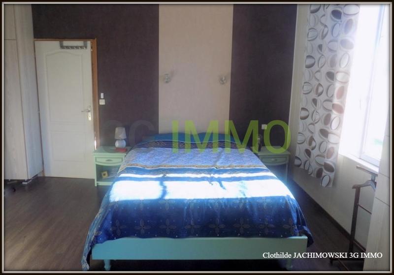 Maison - 212 m² - 10 pièces