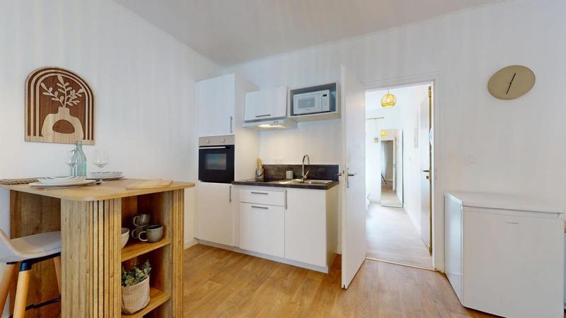 Studio - 30 m² - 2 pièces