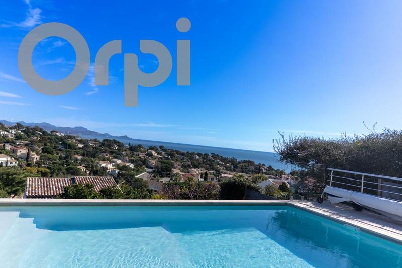 Maison - 143 m² - 5 pièces