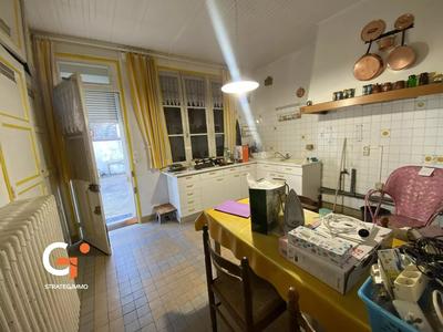 Maison - 190 m² - 7 pièces