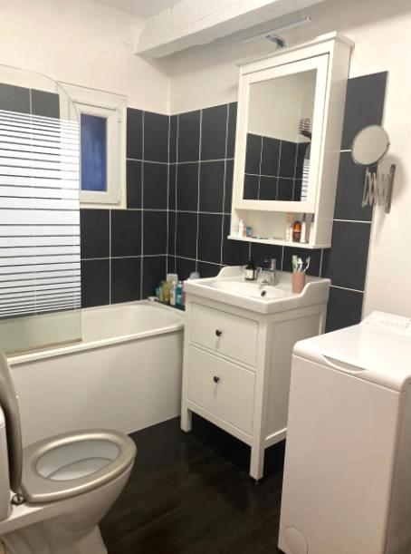 Appartement - 80 m² - 3 pièces